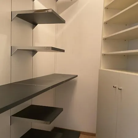 Certaldo Apartment *